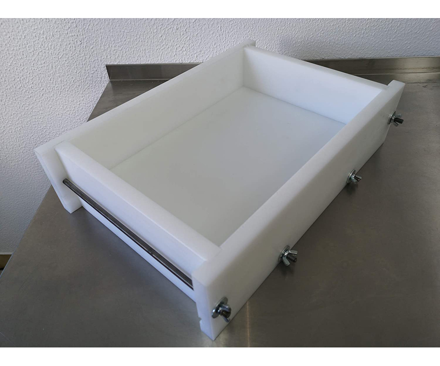 Découpeuse à Savon Professionnelle – Coupe 1 Barre En 15 Savonnettes De 2,5 Cm – Matière PEHD Qualité Alimentaire
